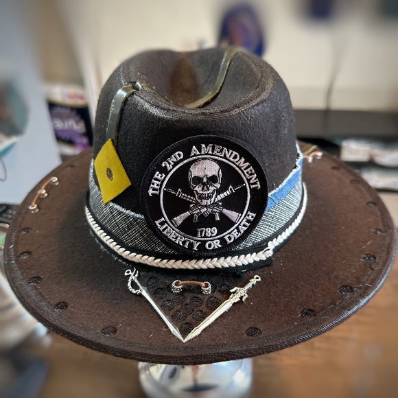 The Liberty Hat - Picture 2 of 3